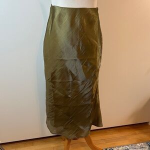 Anthropologie Olive Satin Midi Side Ruching Skirt | XS